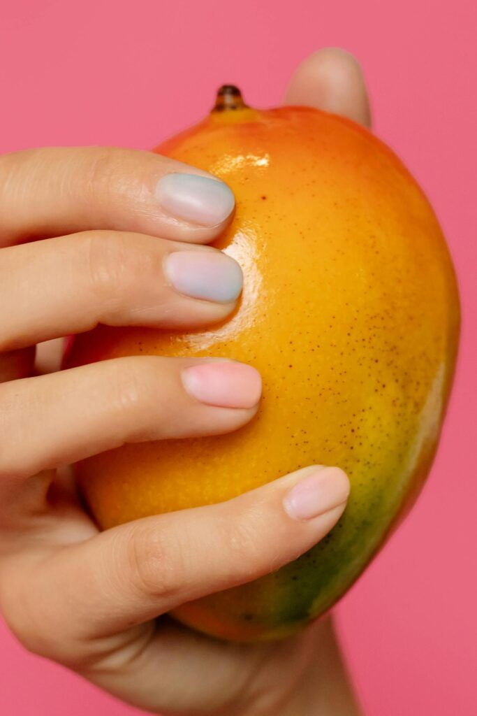 आम (Mango): गर्मियों में आम खाने के 7फायदे: